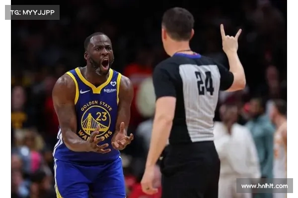 NBA球员衰老速度惊人邓肯场边观战显苍老格林胡须半白感叹时光流逝 NBA球员衰老速度惊人邓肯场边观战显苍老格林胡须半白感叹时光流逝